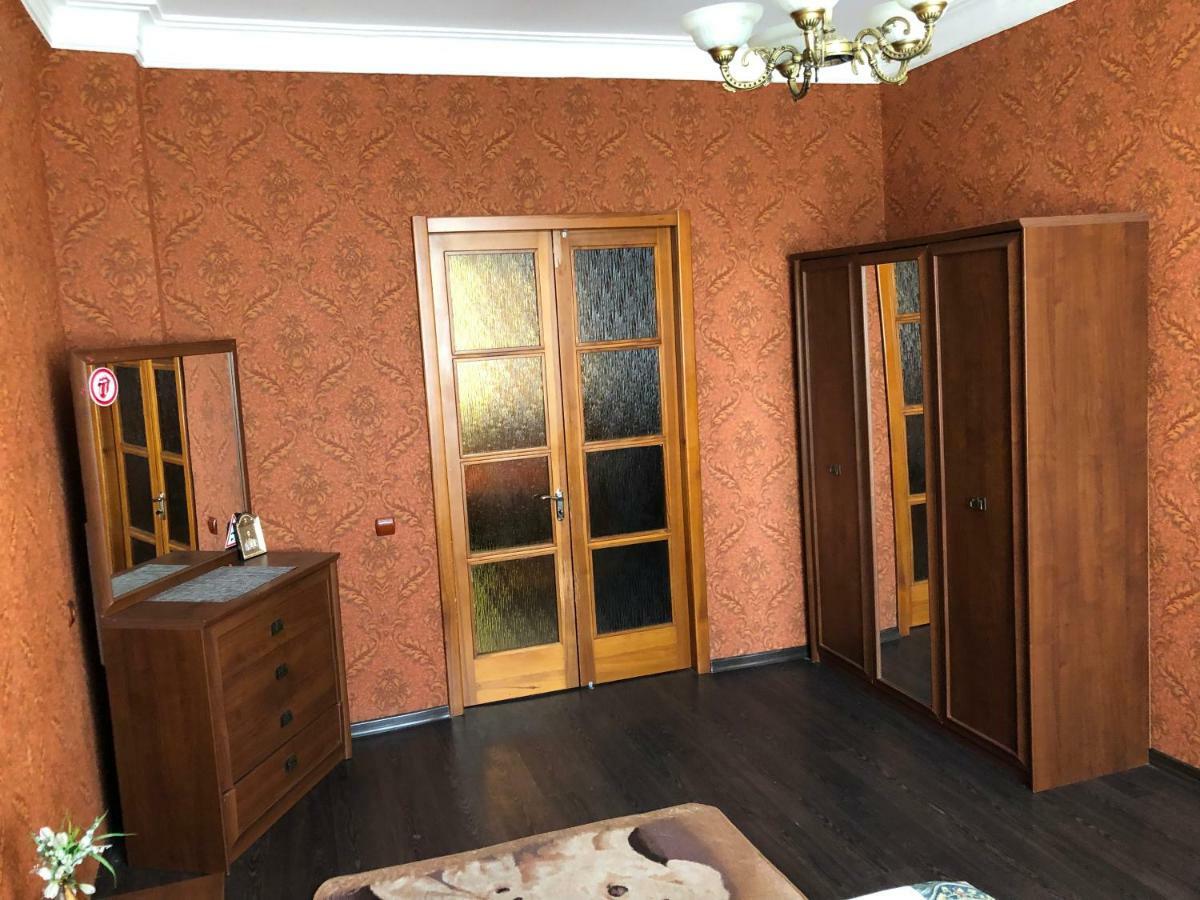 Apartment in the city centre Dnipro Eksteriør bilde